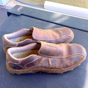 Men’s leather slip-on shoes